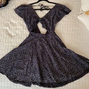 Backless dress